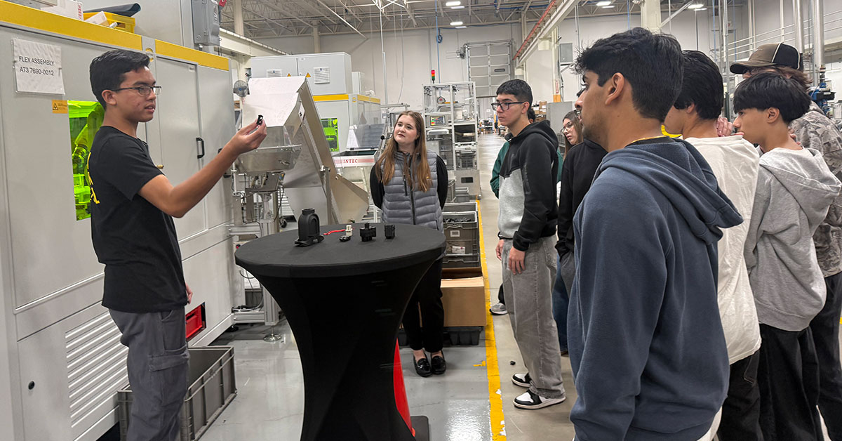 Manufacturing Day Grows Across School Districts U-46, 300, 301 and 303